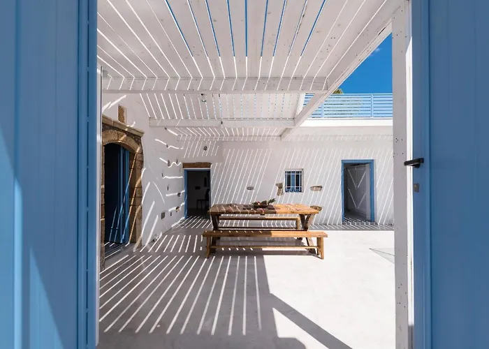 Casa Blue Vakantiehuis Gennadi